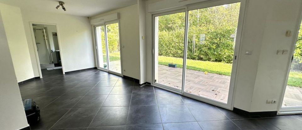 House 6 rooms of 145 m² in Compiègne (60200)