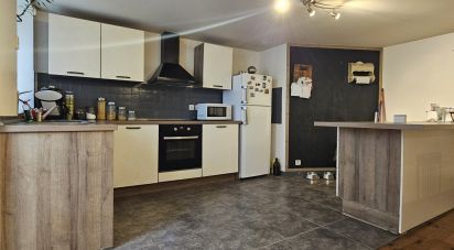 Maison de village 4 pièces de 80 m² à Saint-Bonnet-près-Riom (63200)