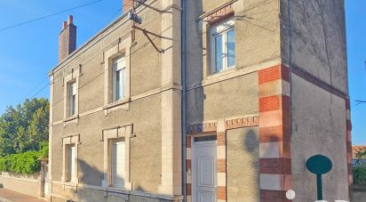 Maison traditionnelle 10 pièces de 208 m² à Gien (45500)