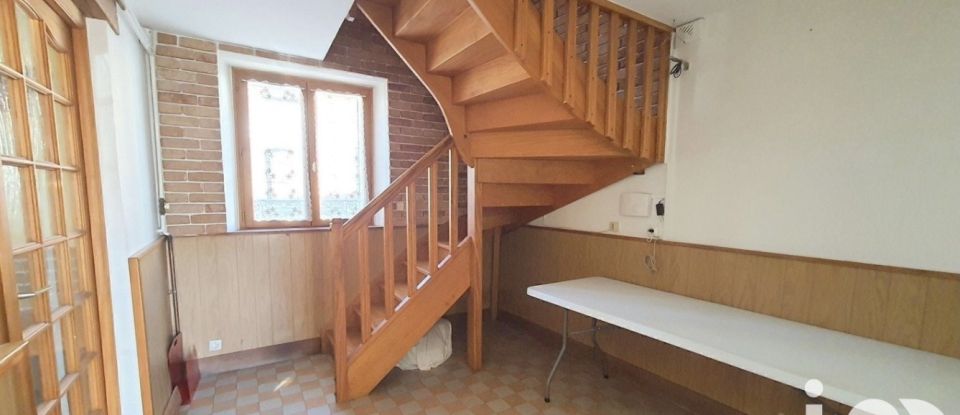 Maison traditionnelle 6 pièces de 131 m² à Marsangy (89500)