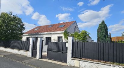 Maison 5 pièces de 128 m² à Saint-Saulve (59880)