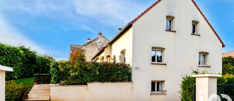 Maison 8 pièces de 199 m² à Dijon (21000)