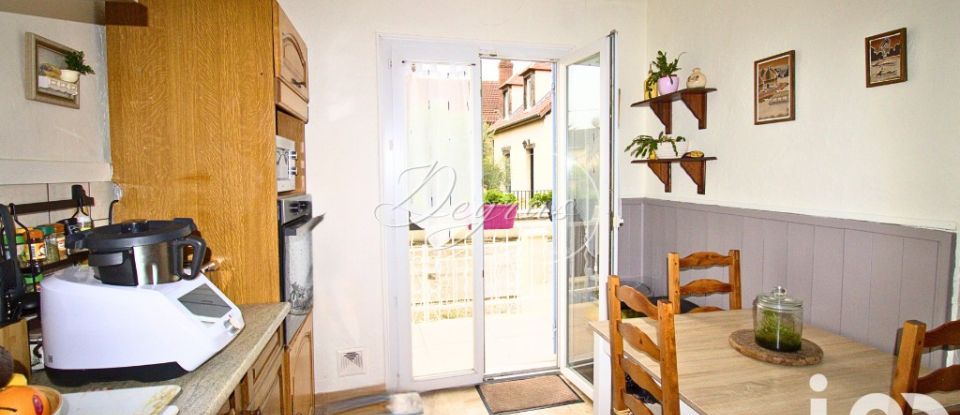 Traditional house 6 rooms of 155 m² in Saint-Ouen-l'Aumône (95310)