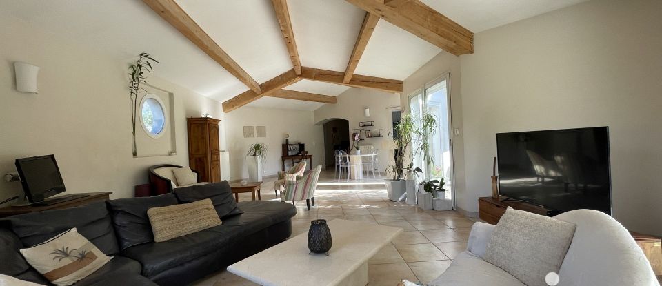 Maison traditionnelle 5 pièces de 171 m² à Ceyreste (13600)