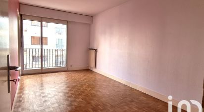 Appartement 4 pièces de 74 m² à Paris (75014)