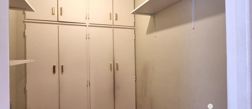 Appartement 4 pièces de 74 m² à Paris (75014)