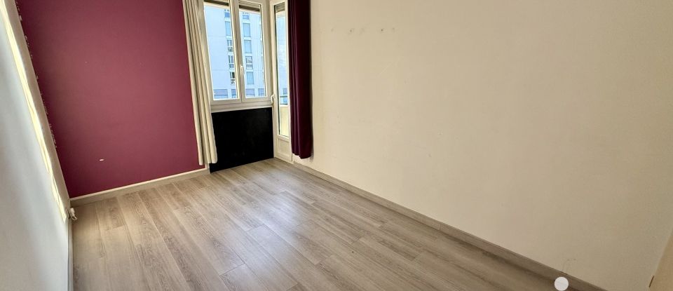 Apartment 4 rooms of 99 m² in Romans-sur-Isère (26100)