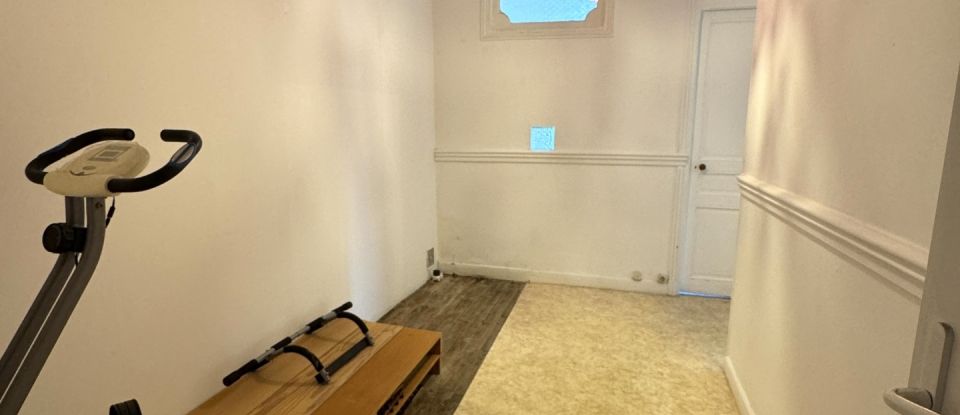 Apartment 3 rooms of 84 m² in Lourdes (65100)