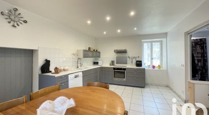 Maison traditionnelle 5 pièces de 153 m² à Saint-Chef (38890)