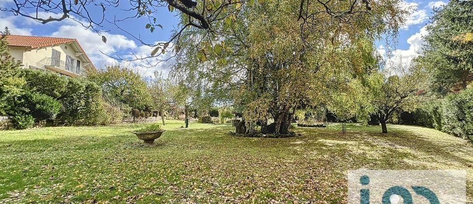 Maison traditionnelle 7 pièces de 152 m² à Sanssac-l'Église (43320)