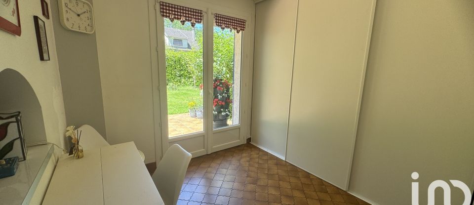 Maison 7 pièces de 189 m² à Villiers-en-Bière (77190)