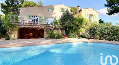 House 8 rooms of 198 m² in La Ciotat (13600)