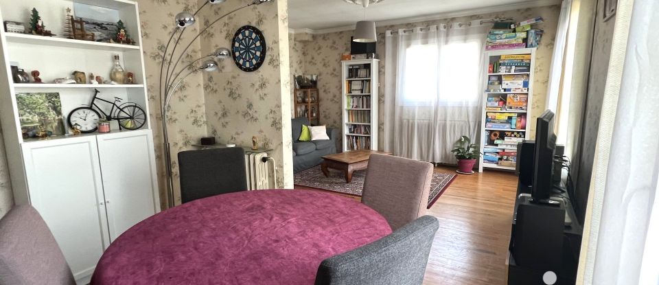 House 5 rooms of 109 m² in Saint-André-de-Cubzac (33240)