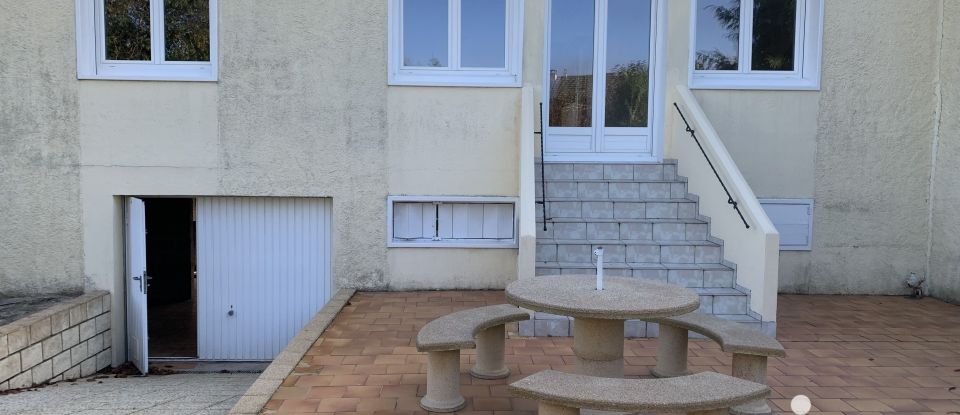 Maison 3 pièces de 77 m² à Soucy (89100)