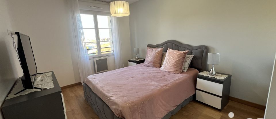 Maison traditionnelle 5 pièces de 90 m² à Charny (77410)