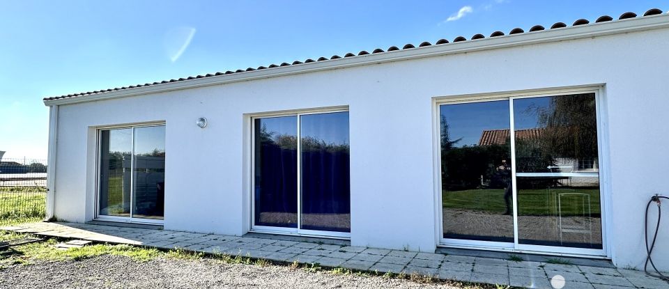 Maison traditionnelle 6 pièces de 170 m² à MACHECOUL (44270)