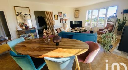 Maison 7 pièces de 222 m² à Biard (86580)