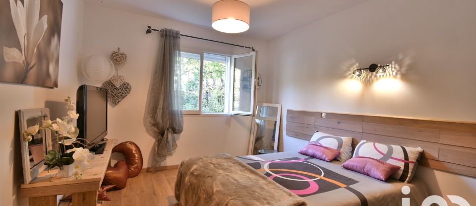 Maison 6 pièces de 150 m² à Vic-le-Fesq (30260)