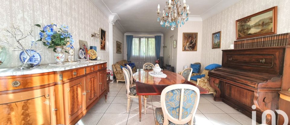 Maison traditionnelle 6 pièces de 108 m² à Villeneuve-le-Roi (94290)