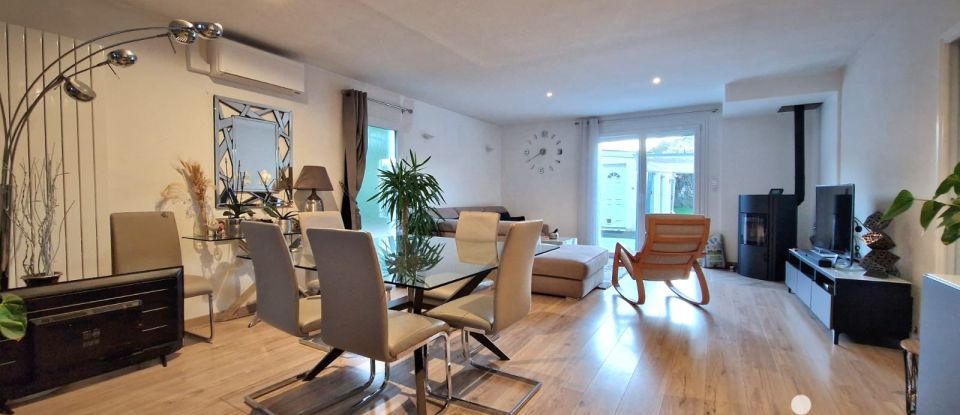 Maison 6 pièces de 132 m² à Santeny (94440)