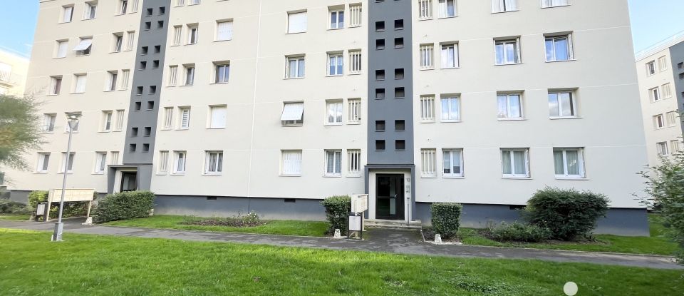 Appartement 4 pièces de 71 m² à Domont (95330)