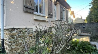 Pavillon 5 pièces de 80 m² à Villeneuve-le-Roi (94290)