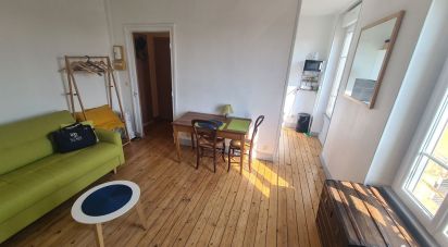 Apartment 1 room of 22 m² in Saint-Aubin-sur-Mer (14750)