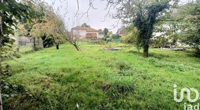 Land of 842 m² in La Norville (91290)