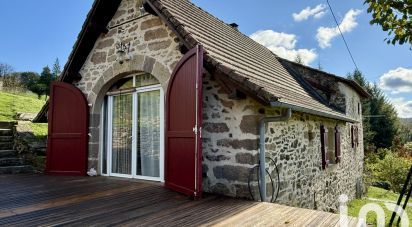 Maison traditionnelle 2 pièces de 74 m² à Terrou (46120)