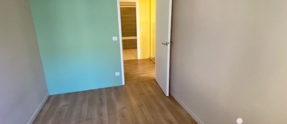 Duplex 5 pièces de 110 m² à Saint-Ouen-sur-Seine (93400)