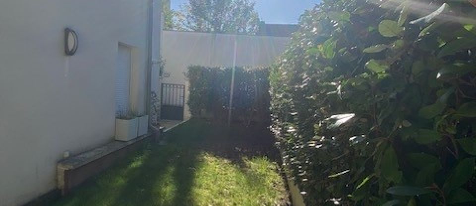 Duplex 5 pièces de 110 m² à Saint-Ouen-sur-Seine (93400)