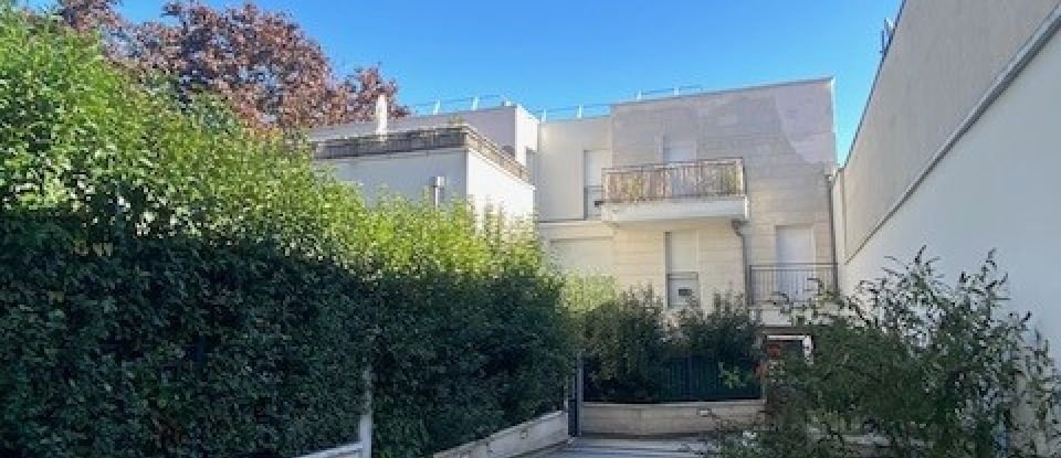 Duplex 5 pièces de 110 m² à Saint-Ouen-sur-Seine (93400)