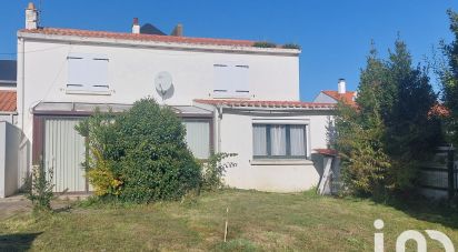 Village house 7 rooms of 120 m² in L'Aiguillon-sur-Vie (85220)