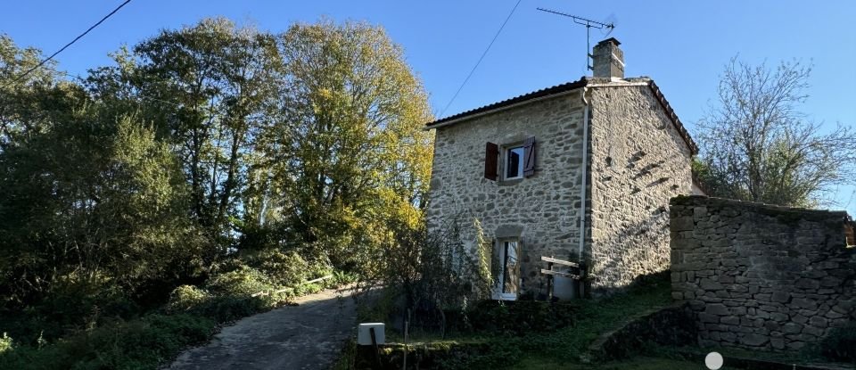 Maison de village 2 pièces de 51 m² à Châteauponsac (87290)