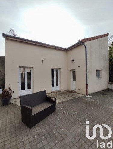 Town house 3 rooms of 67 m² in Marcoussis (91460)