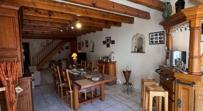 Village house 10 rooms of 190 m² in Isômes (52190)