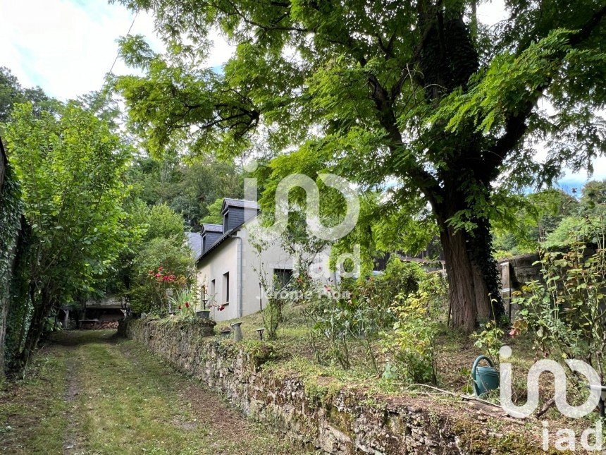 House 6 rooms of 115 m² in Rochecorbon (37210)