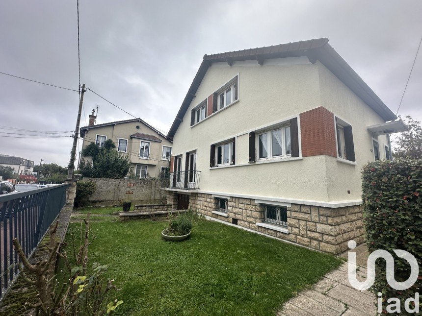 Maison traditionnelle 7 pièces de 135 m² à Clamart (92140)