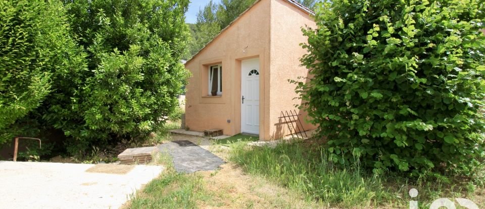 Maison traditionnelle 6 pièces de 125 m² à Saint-Zacharie (83640)