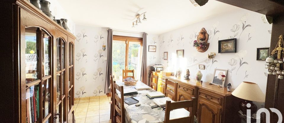 Maison traditionnelle 4 pièces de 87 m² à Le Chambon-Feugerolles (42500)