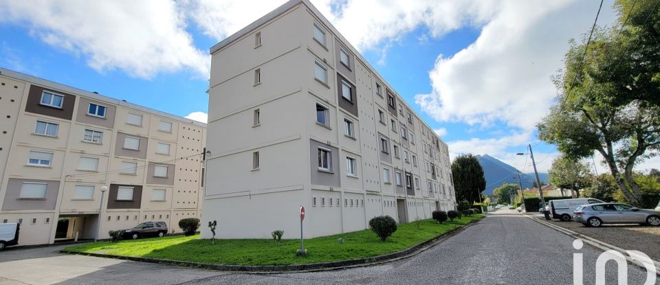 Appartement 3 pièces de 55 m² à Lourdes (65100)