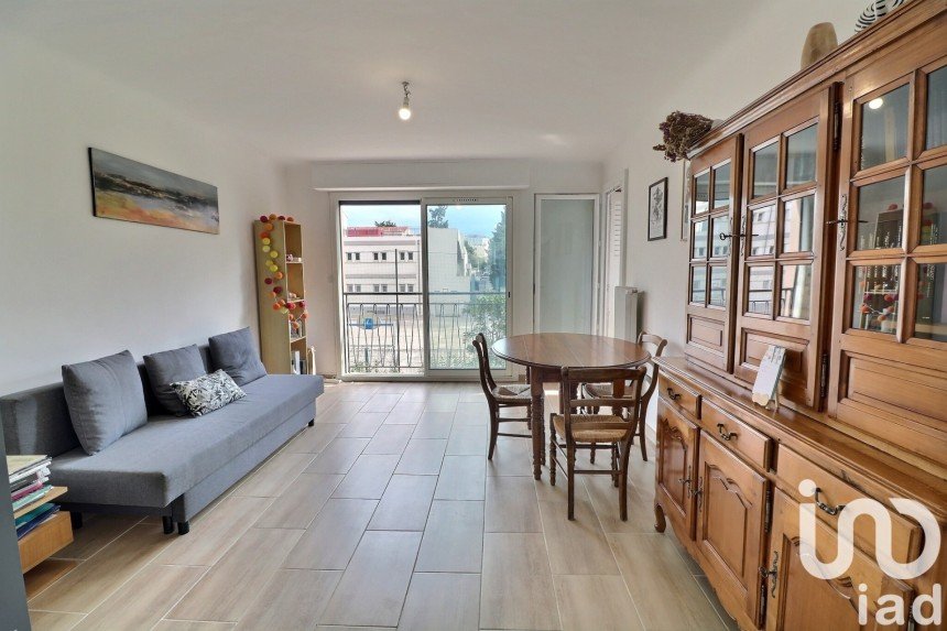 Apartment 3 rooms of 55 m² in Marseille (13010)