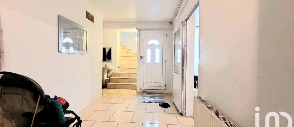 Maison traditionnelle 8 pièces de 154 m² à Oissel (76350)