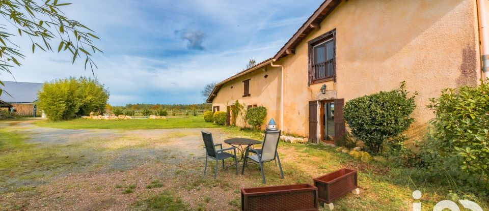 Equestrian facility 8 rooms of 254 m² in Grignols (33690)