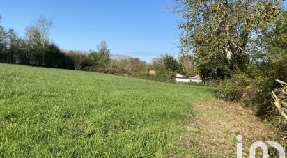 Land of 4,621 m² in Bessines (79000)