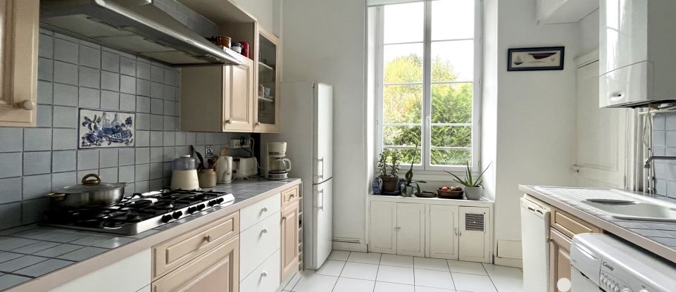 Apartment 3 rooms of 89 m² in Nantes (44100)