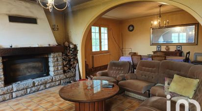 Traditional house 5 rooms of 160 m² in Lanvénégen (56320)