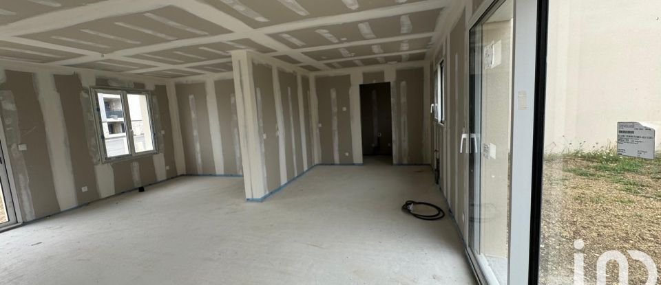 Maison 5 pièces de 105 m² à Juziers (78820)