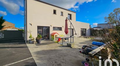 House 8 rooms of 163 m² in Vallet (44330)