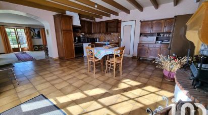 Traditional house 4 rooms of 185 m² in Doux (79390)